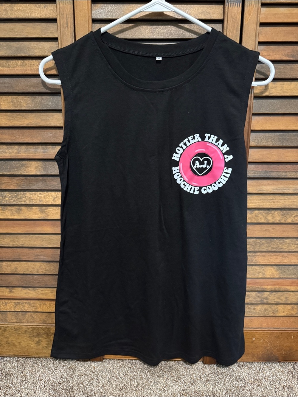 Black Sleeveless Tank Top / funny Alan Jackson hotter than a hoochie coochie
